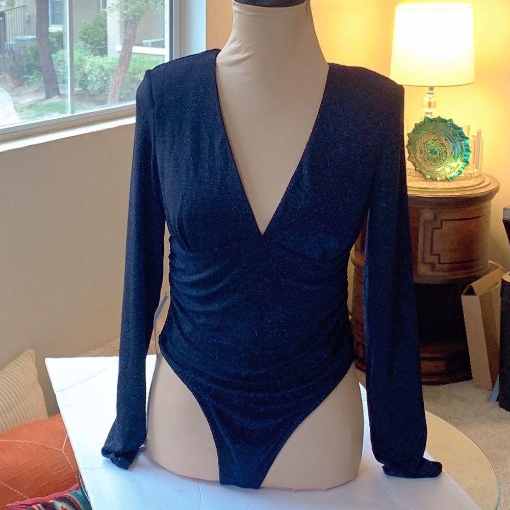 Bodysuits Size M - Picture 9 of 11